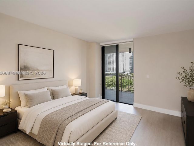 2-bedroom condo for sale in Miami - 520 Brickell Key Dr A1010 - MondialRealty