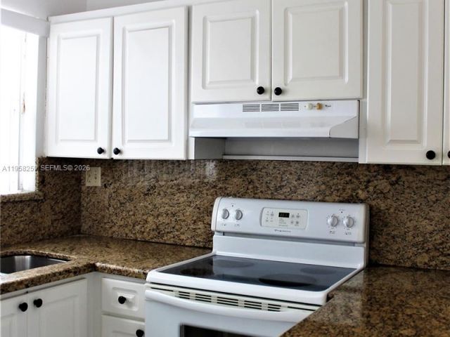 Home for rent at 6407 SW 132nd Ct Cir 0 - photo 7464200