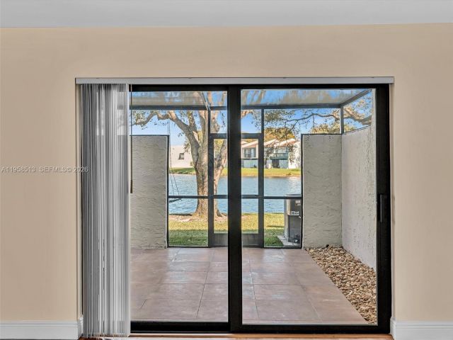 3-bedroom home for rent in Pembroke Pines - 1193 NW 98th Ter 134 - MondialRealty