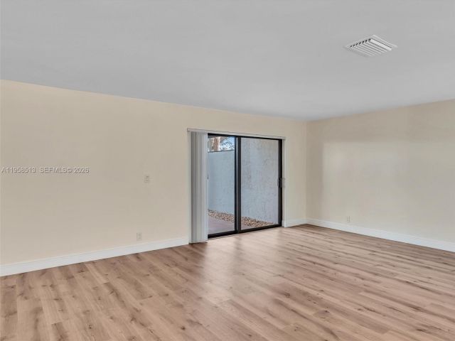 3-bedroom home for rent in Pembroke Pines - 1193 NW 98th Ter 134 - MondialRealty