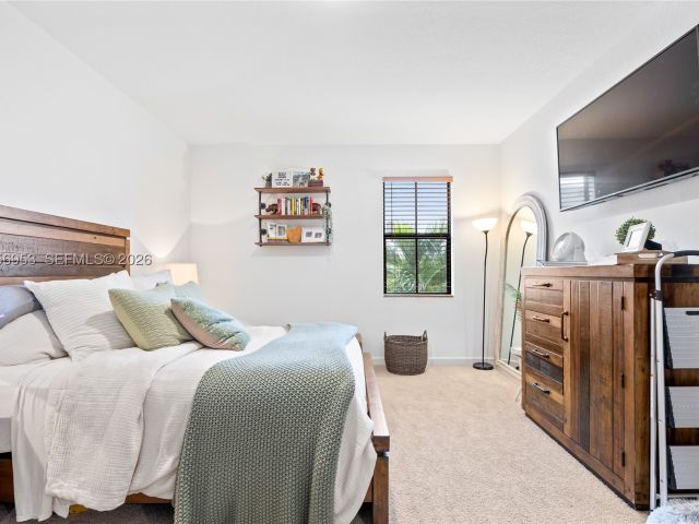 3-bedroom home for sale in Pompano Beach - 369 NW 8th Ct - MondialRealty