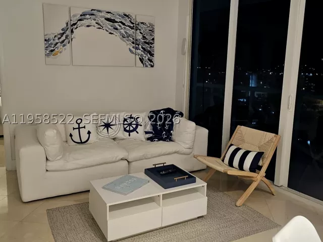 1-bedroom condo for rent in Miami Beach - 6515 Collins Ave 901 - MondialRealty