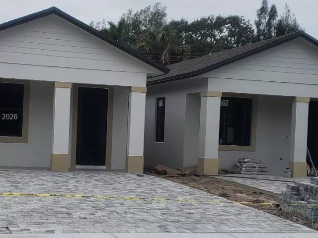 3-bedroom home for rent in West Palm Beach - 2612 Hiawatha Ave 1 - MondialRealty