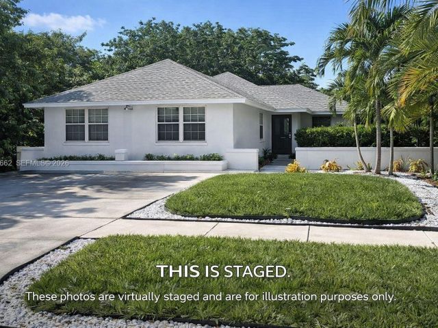 Home for rent at 165 SW 5th Ct 1 - photo 7450626