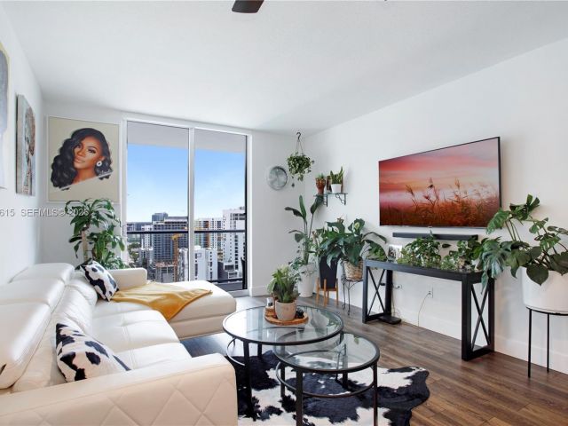 Apartment for sale  Unit #2514 - photo 7429270