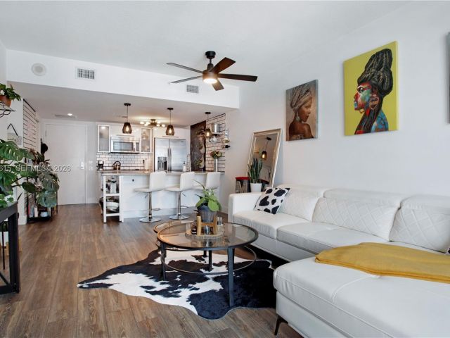 Apartment for sale  Unit #2514 - photo 7429272