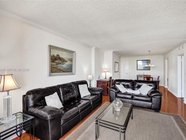 1-bedroom condo for rent in Hollywood - 2501 S Ocean Dr 1628 (Available June 20) - MondialRealty