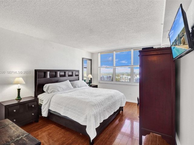 1-bedroom condo for rent in Hollywood - 2501 S Ocean Dr 1628 (Available June 20) - MondialRealty