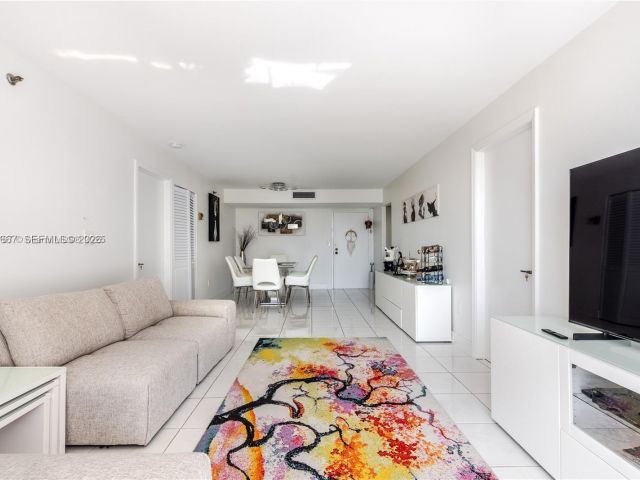 Apartment for sale  Unit #807 - photo 7442275