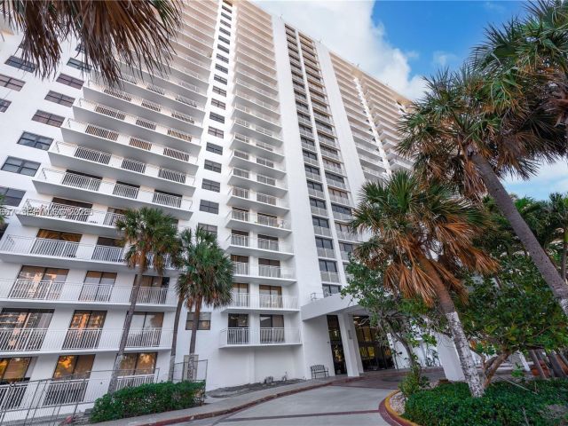 Apartment for sale  Unit #807 - photo 7442284