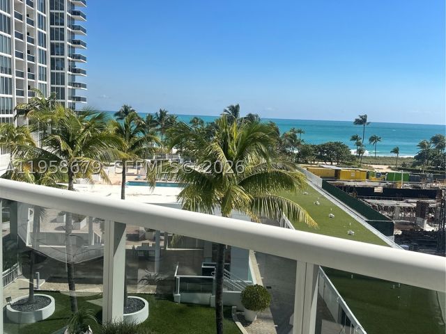 2-bedroom condo for sale in Bal Harbour - 10275 Collins Ave 420 - MondialRealty