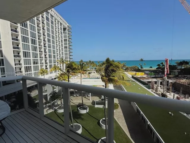 2-bedroom condo for rent in Bal Harbour - 10275 Collins Ave 420 - MondialRealty