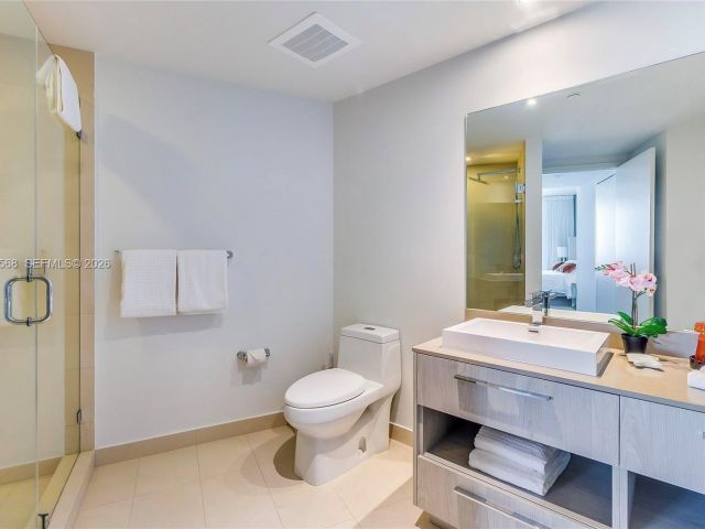 Apartment for sale  Unit #3304 - photo 7382454