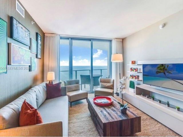 Apartment for sale  Unit #3304 - photo 7382468