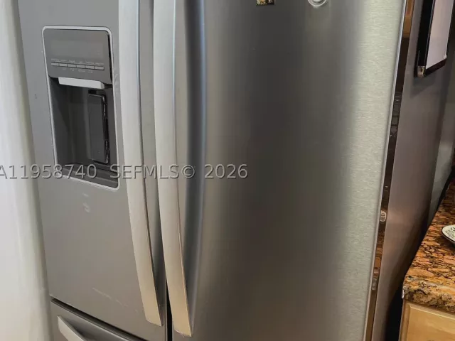 1-bedroom condo for rent in Hallandale Beach - 3180 S Ocean Dr 1602 - MondialRealty