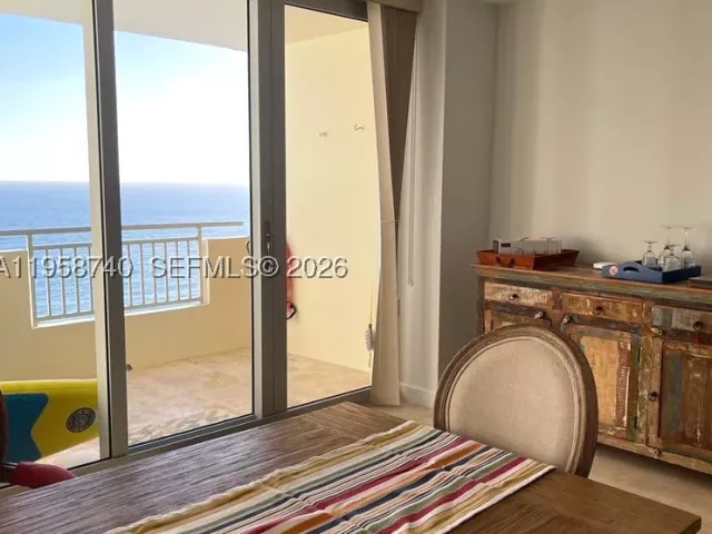 1-bedroom condo for rent in Hallandale Beach - 3180 S Ocean Dr 1602 - MondialRealty