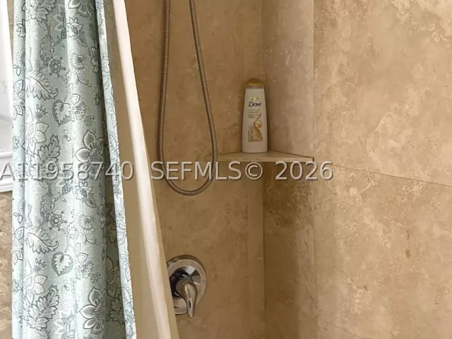 1-bedroom condo for rent in Hallandale Beach - 3180 S Ocean Dr 1602 - MondialRealty