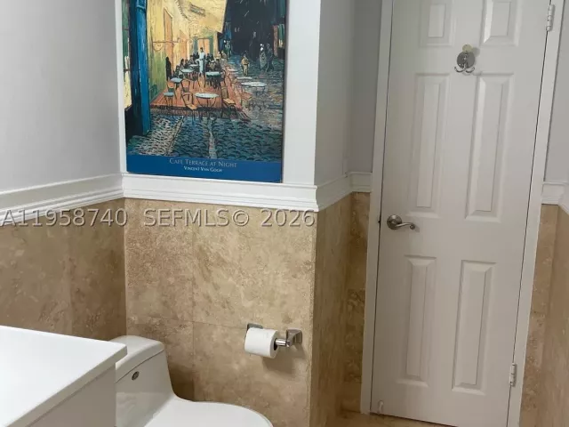 1-bedroom condo for rent in Hallandale Beach - 3180 S Ocean Dr 1602 - MondialRealty