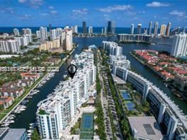 2-bedroom condo for rent in Aventura - 3029 NE 188th St 920 - MondialRealty
