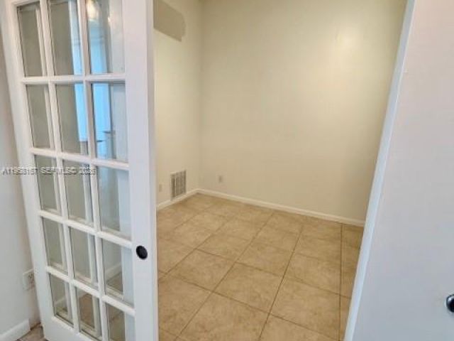 2-bedroom condo for rent in Aventura - 3029 NE 188th St 920 - MondialRealty