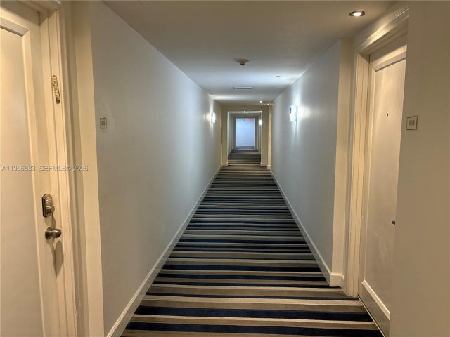 1-bedroom condo for sale in Aventura - 18800 NE 29th Ave 807 - MondialRealty