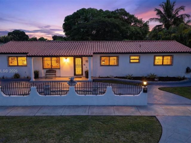 Home for sale at 9410 SW 42nd St - photo 7434022