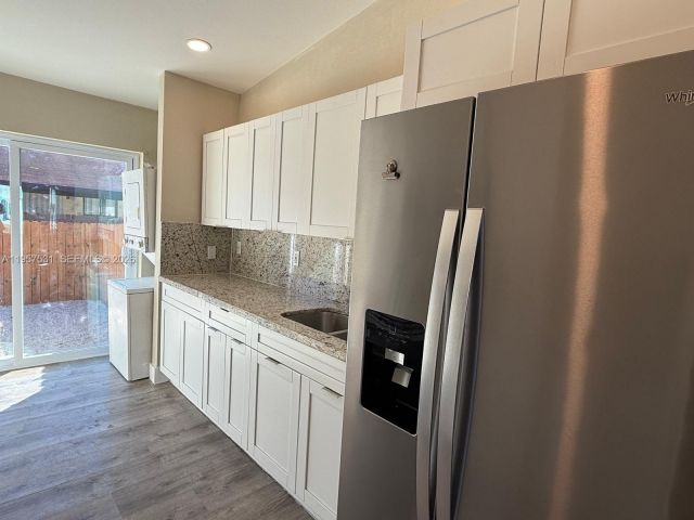 3-bedroom home for rent in Homestead - 14102 SW 281st Ter - MondialRealty