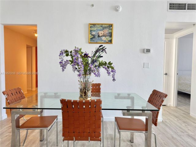 Apartment for sale  Unit #1006 - photo 7439148