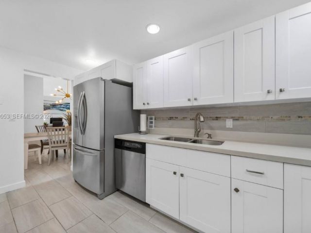 Apartment for sale  Unit #11N - photo 7344337