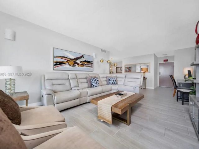 Apartment for sale  Unit #11N - photo 7344340