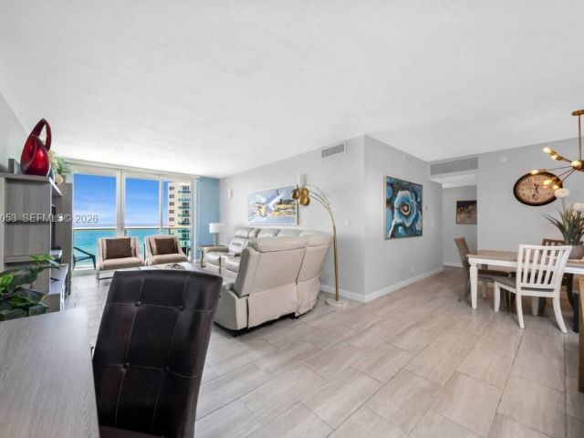 Apartment for sale  Unit #11N - photo 7344341