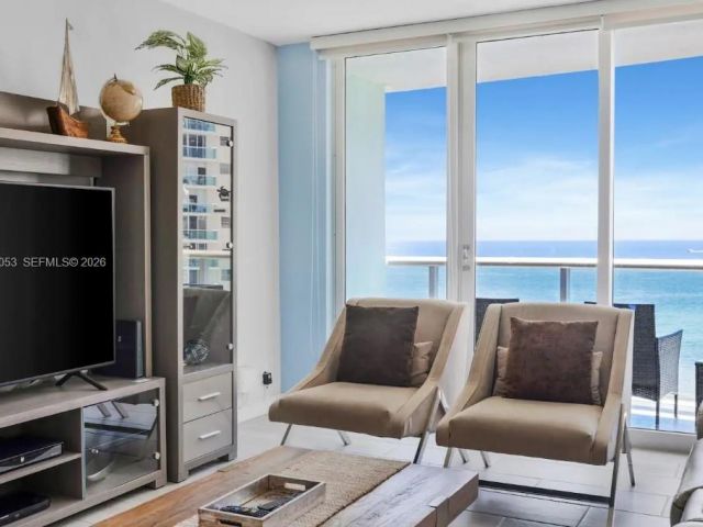 Apartment for sale  Unit #11N - photo 7344347