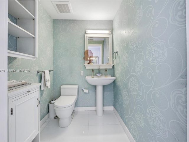 Apartment for rent  Unit # - photo 7342253