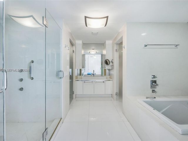 Apartment for rent  Unit # - photo 7342255