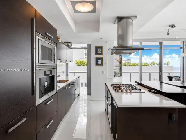 Apartment for rent  Unit # - photo 7342260