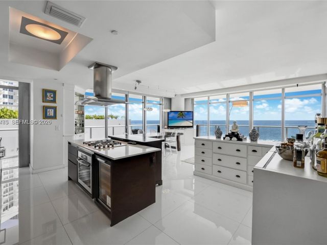 Apartment for rent  Unit # - photo 7342262