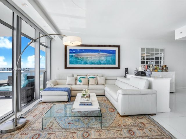 Apartment for rent  Unit # - photo 7342265