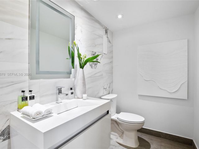 Apartment for rent  Unit #808 - photo 7342337