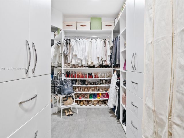 Apartment for rent  Unit #808 - photo 7342340