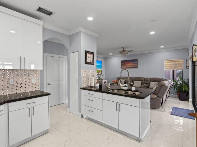 Home for sale at 3281 SW 145th Ave - photo 7463823