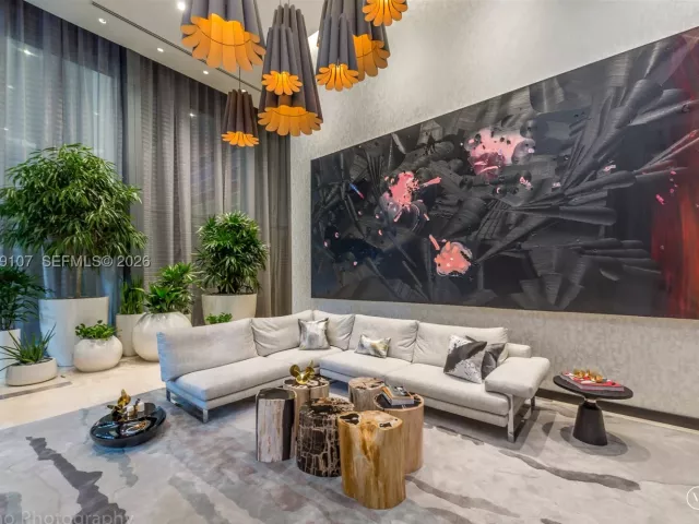 1-bedroom condo for rent in Miami - 55 SW 9th St 1010 - MondialRealty
