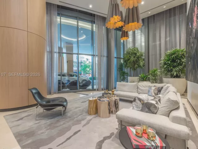 1-bedroom condo for rent in Miami - 55 SW 9th St 1010 - MondialRealty