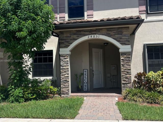 3-bedroom home for sale in Homestead - 24851 SW 114th Ct - MondialRealty