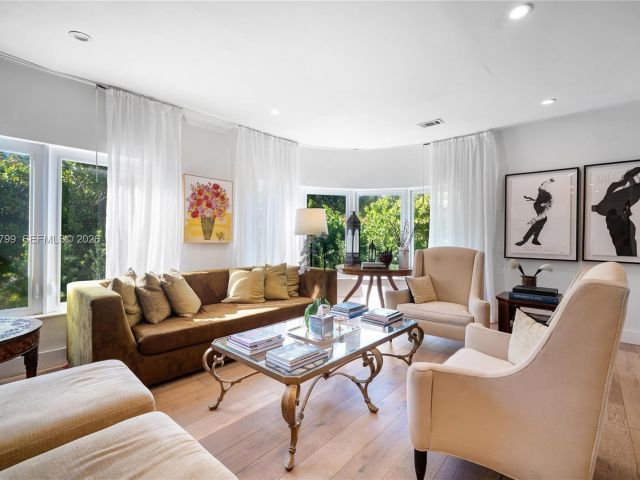 Home for sale at 463 W 62nd St - photo 7468891