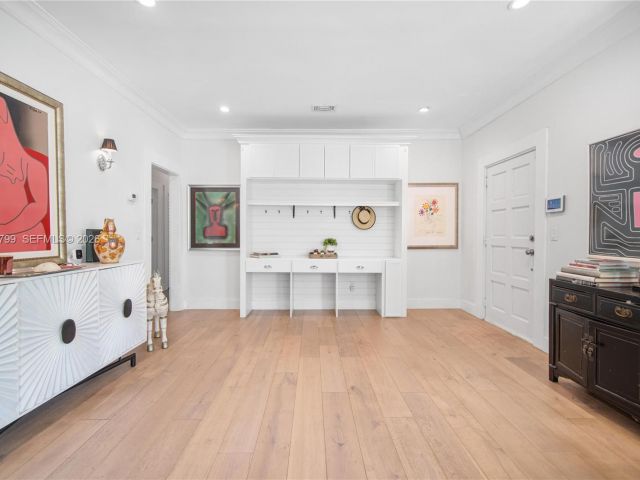 Home for sale at 463 W 62nd St - photo 7468893