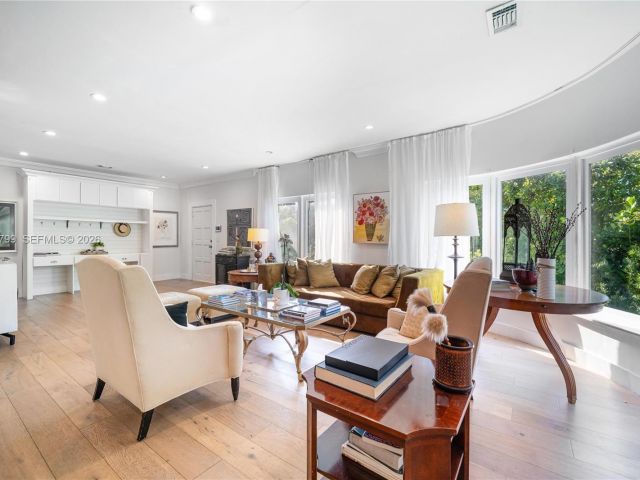 Home for sale at 463 W 62nd St - photo 7468894