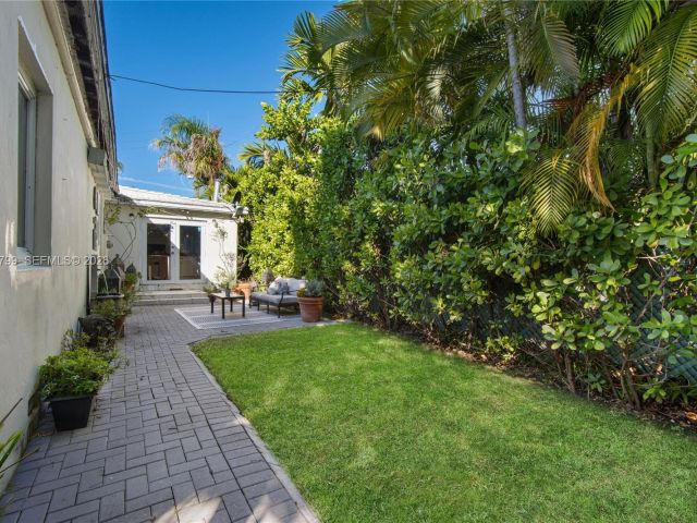 Home for sale at 463 W 62nd St - photo 7468906