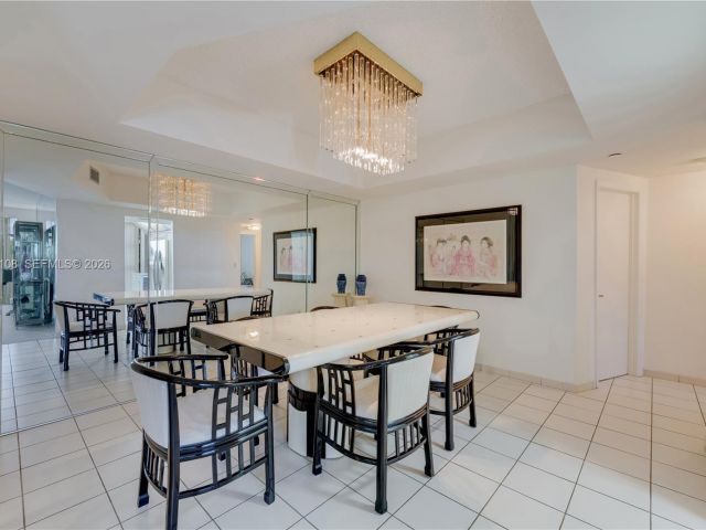 Apartment for sale  Unit #M6 - photo 7475095