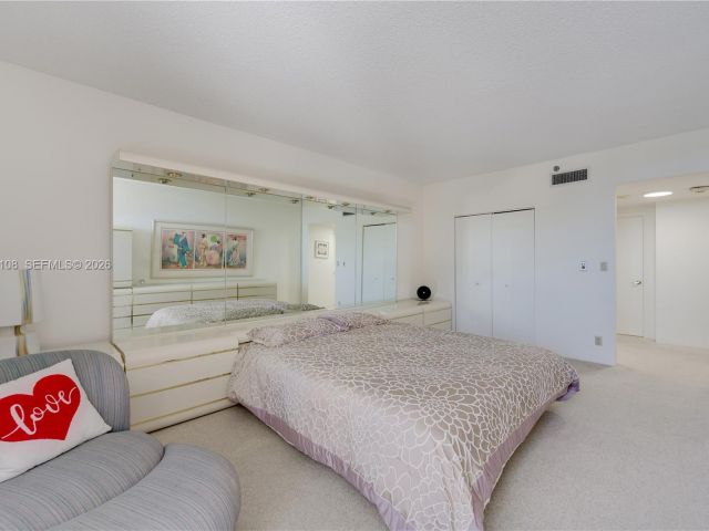 Apartment for sale  Unit #M6 - photo 7475107