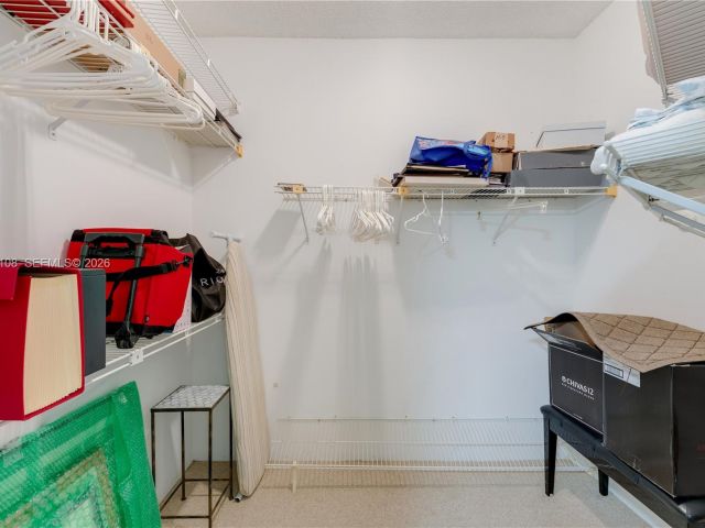 Apartment for sale  Unit #M6 - photo 7475109